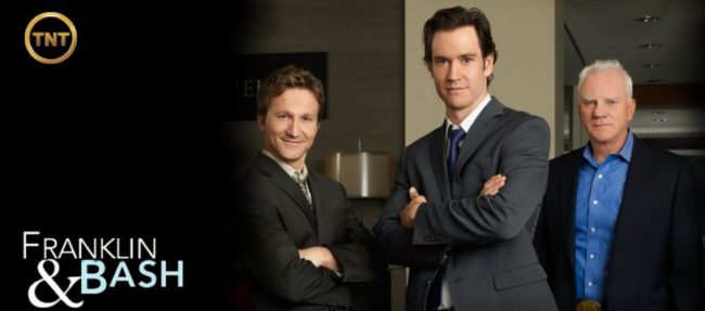 Voix off de l’acteur Breckin Meyer dans la série Franklin et Bash : Alexandre Crépet