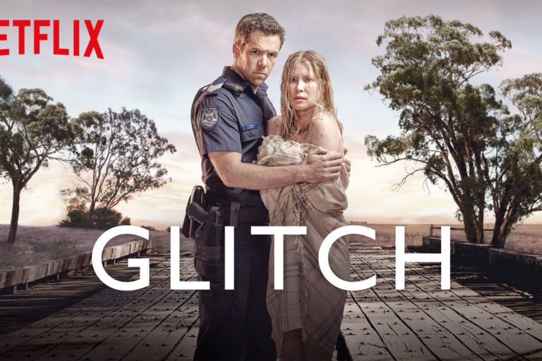 glitch Voix off française de l’acteur Patrick Brammall : Alexandre Crépet